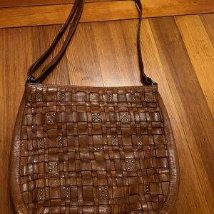 Vilenca leather crossbody bag